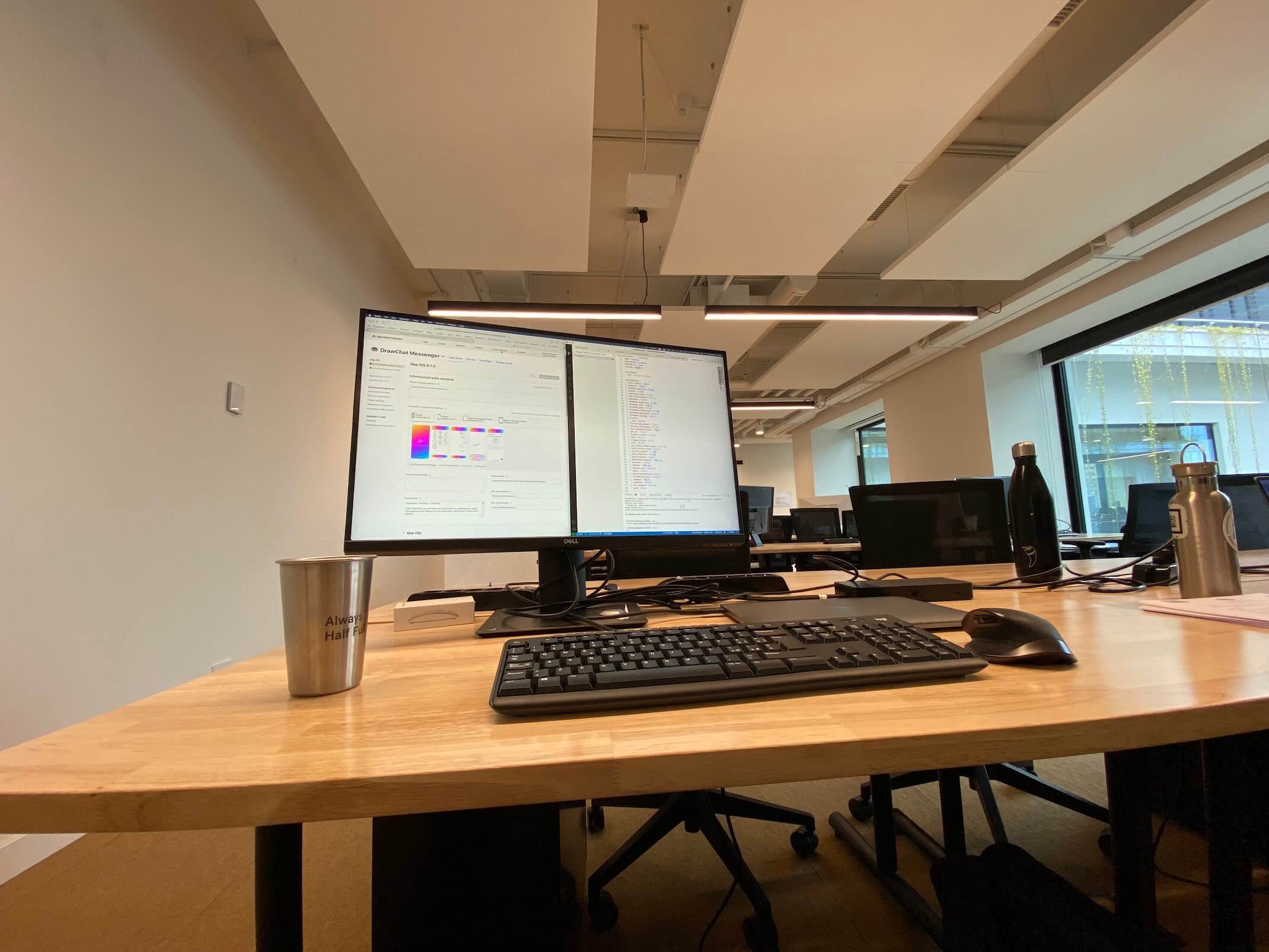 Postazione di lavoro con doppio monitor di Matteo Ricupero
